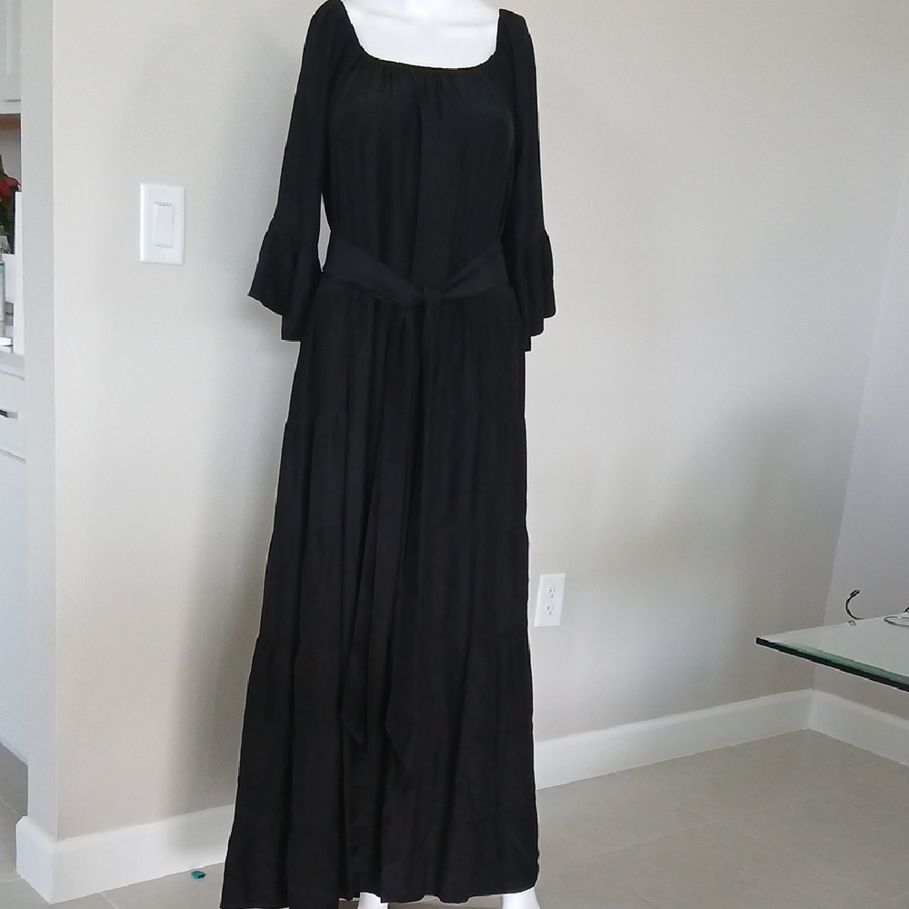 Natalie Martin Elegant 100% Silk Dress